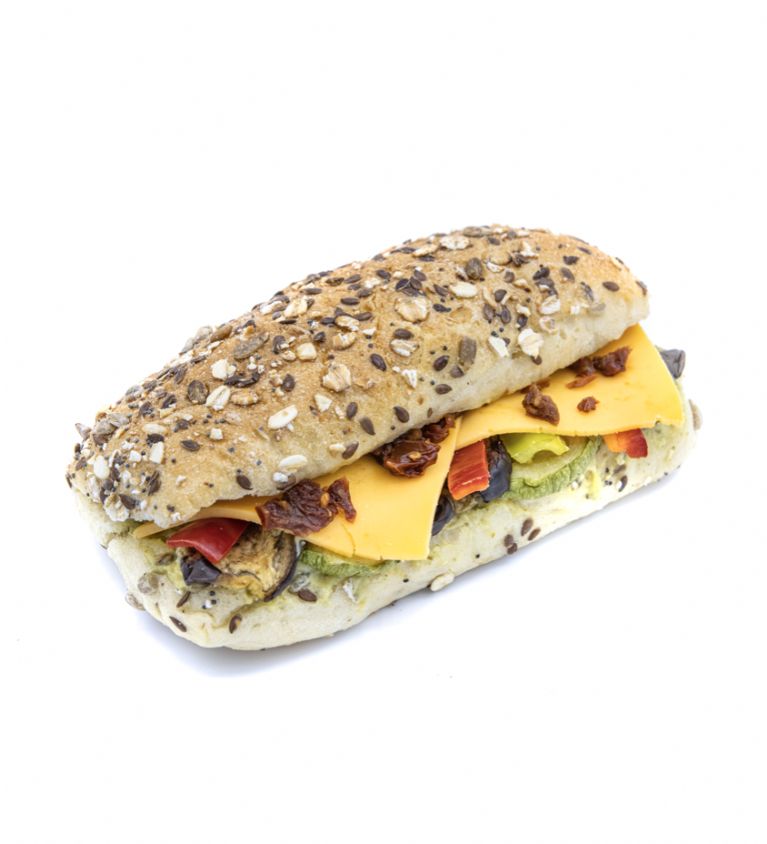 SEBZELİ CHEDDARLI SANDVİÇ