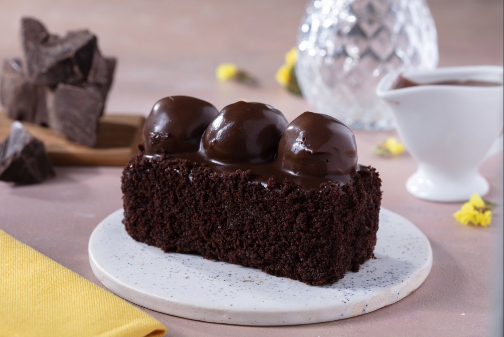 Çikolatalı Profiterol Pasta