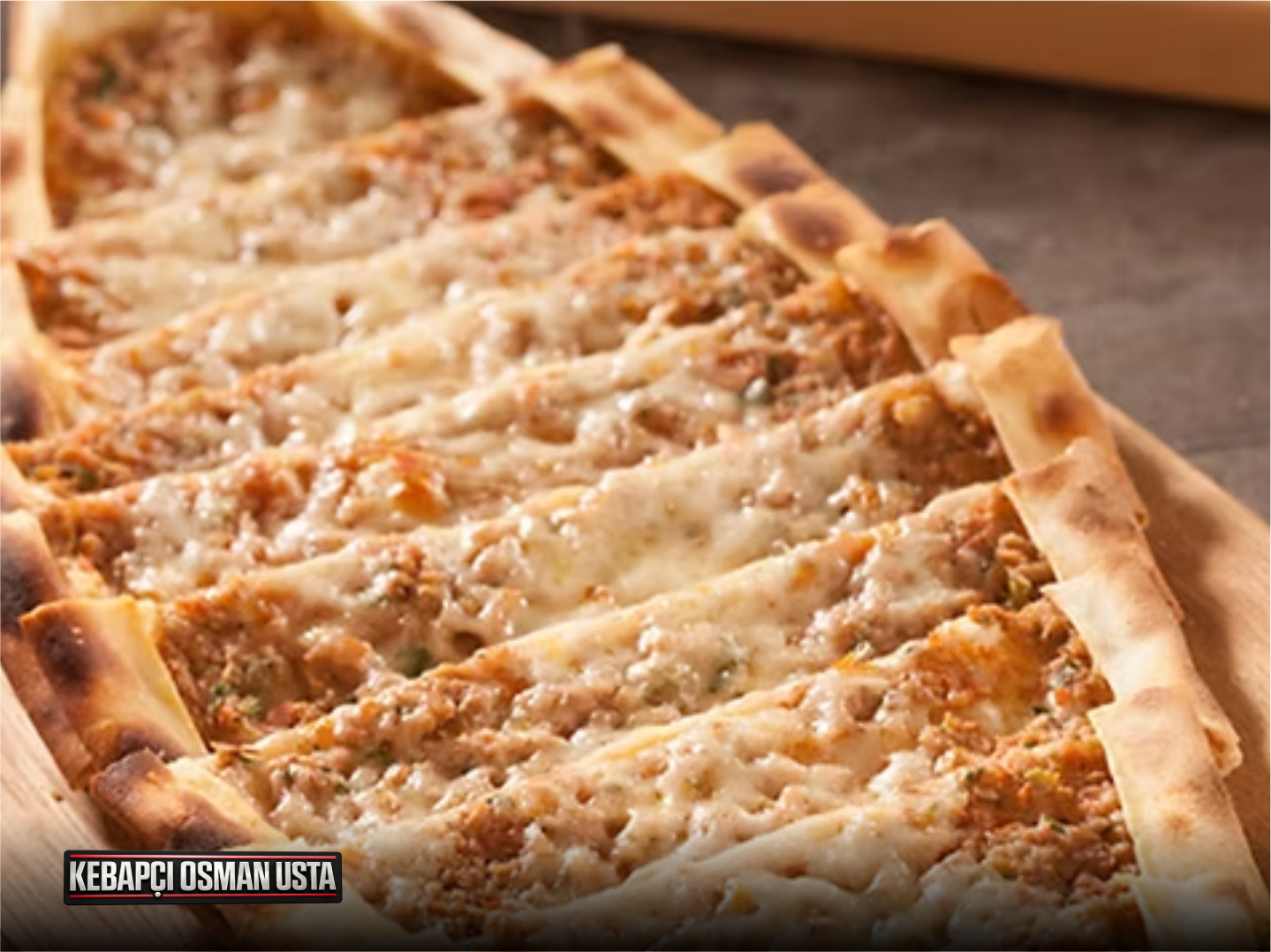 Kıymalı Kaşarlı Pide